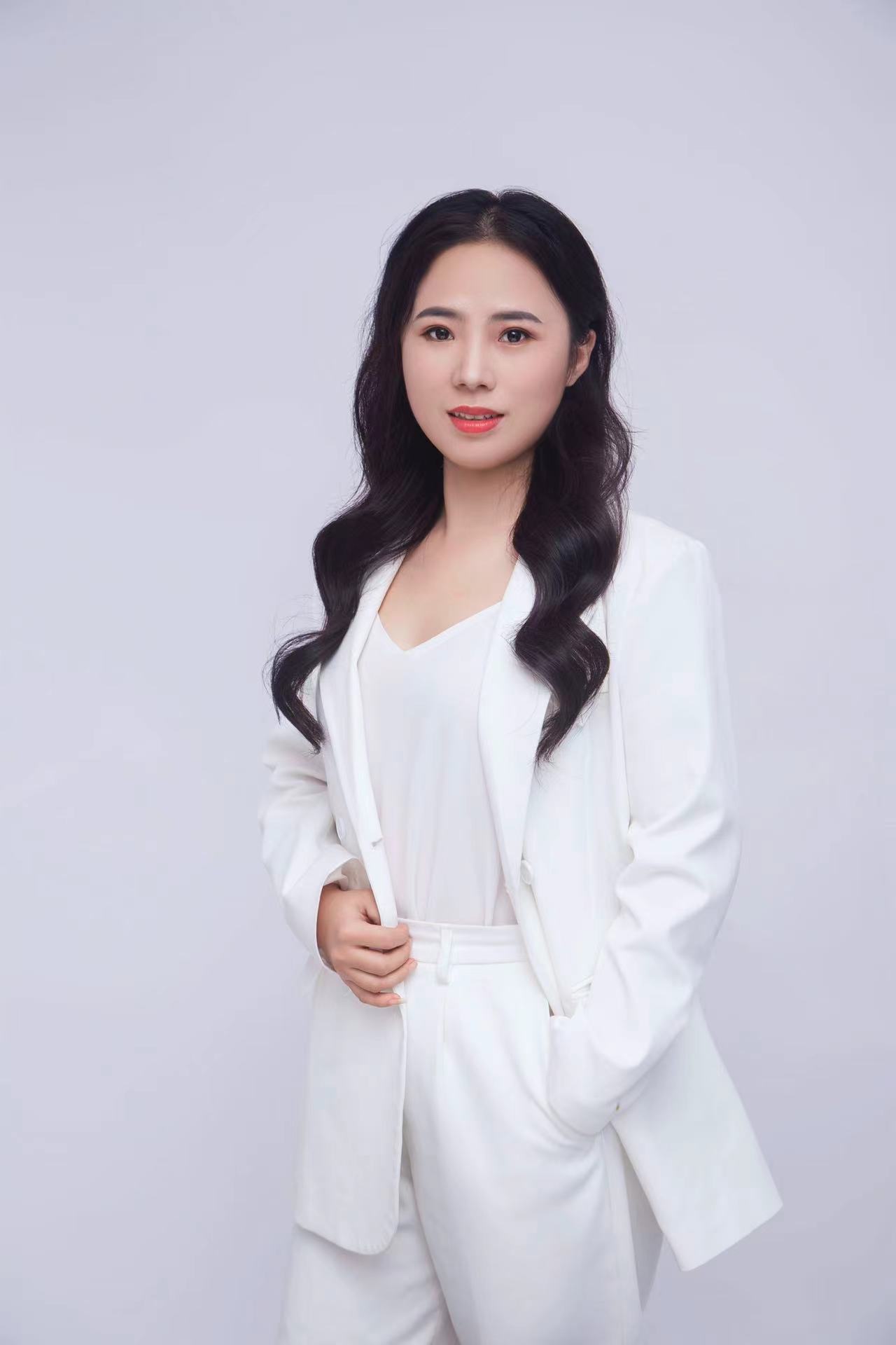 黄钰峨律师